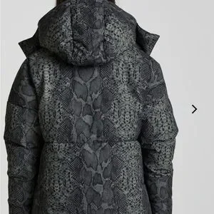 Varley Jackets Coats Varley Dorothy Ski Jacket New With Tags